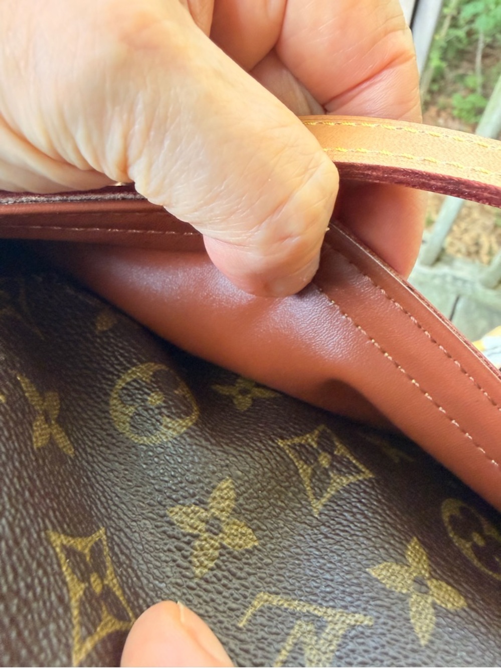 Louis Vuitton Monogram Jeune Fille MM - Picture 7 of 11